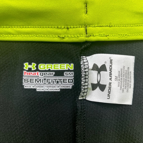 Under Armour Green HeatGear Semi-Fitted Capris - Picture 5 of 11